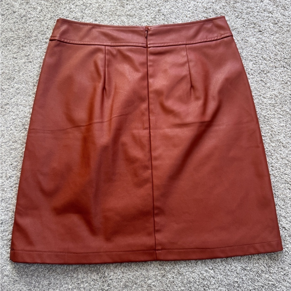 LOFT Faux Leather Pencil Skirt | Burnt Orange Brown | Size 2 | Workwear - Picture 2 of 3